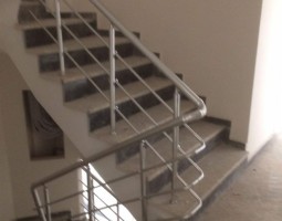 merdiven-korkuluk-sistemleri_12.jpg
