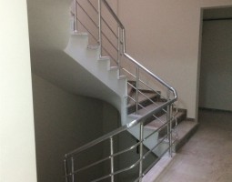 merdiven-korkuluk-sistemleri_5.jpg